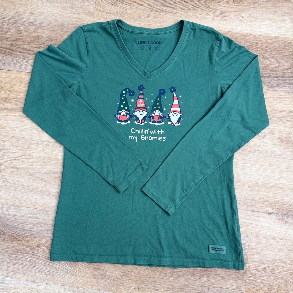 Life is Good Chillin with my Gnomies V-Neck Tee Womens Size M Casual 
Holiday